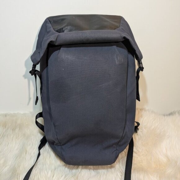 RYU Respect Your Universe locker Quick Pack Lux Black nylon & leather Backpack - Picture 1 of 13